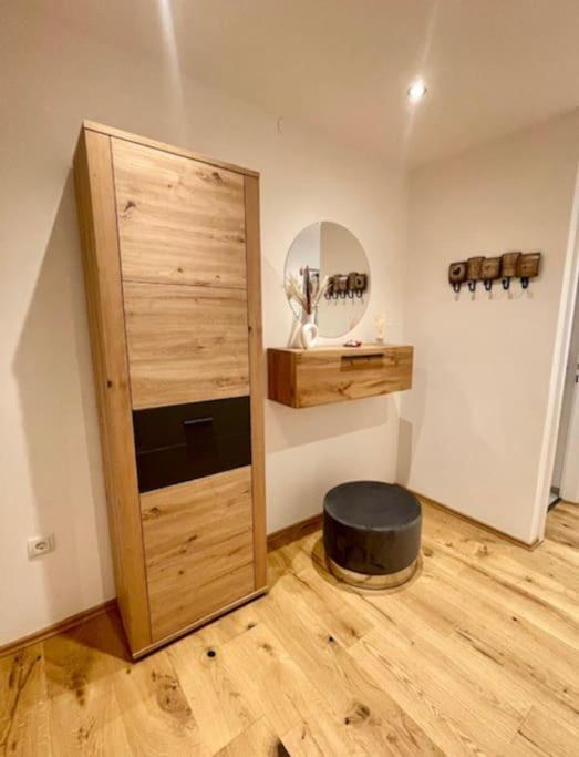 City Wohlfuehloase Mit Parkplatz Štýrský Hradec Exteriér fotografie
